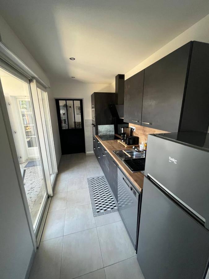 Maison Chaleureuse Avec Terrasse Privative Proche De La Gare Et Du Centre-Ville Рошфор Экстерьер фото