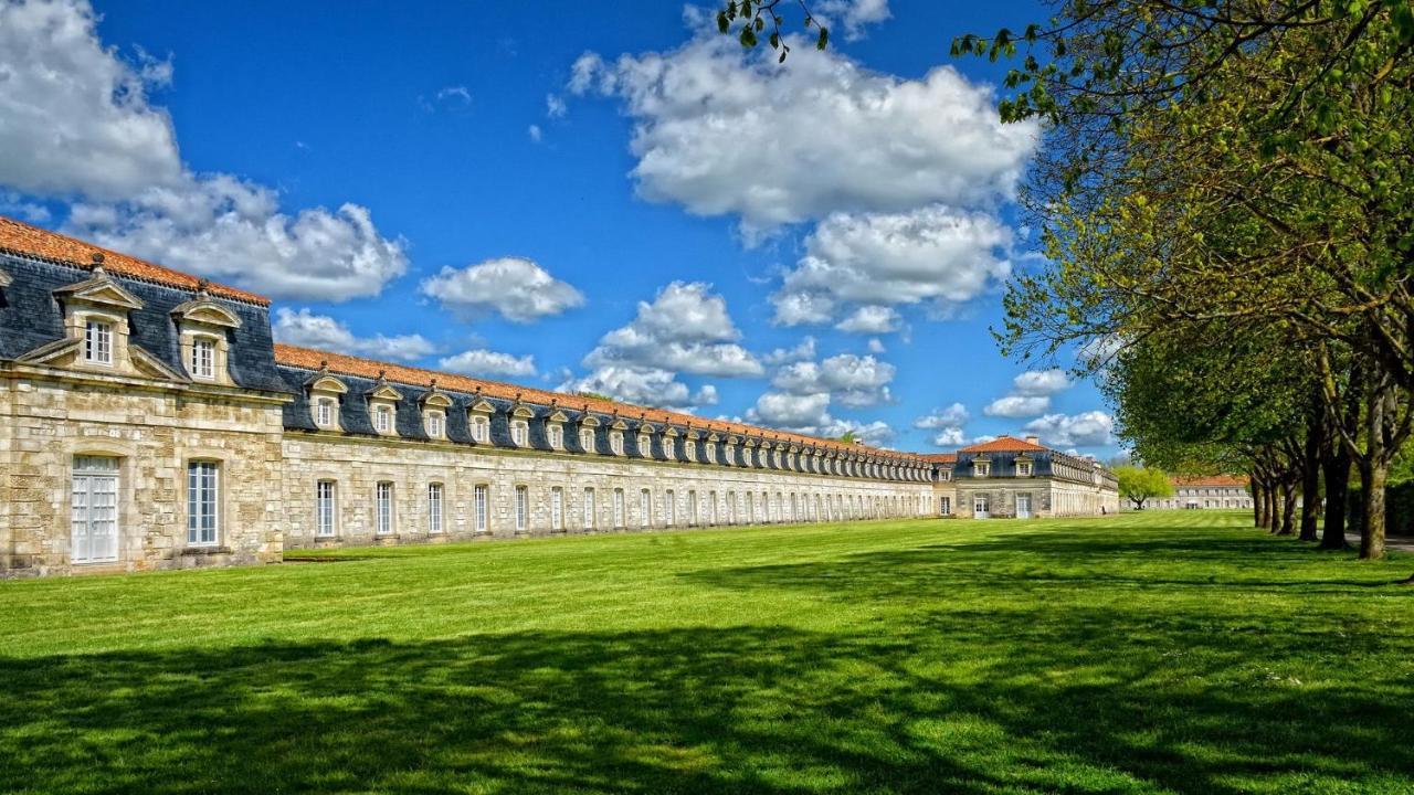 Maison Chaleureuse Avec Terrasse Privative Proche De La Gare Et Du Centre-Ville Рошфор Экстерьер фото