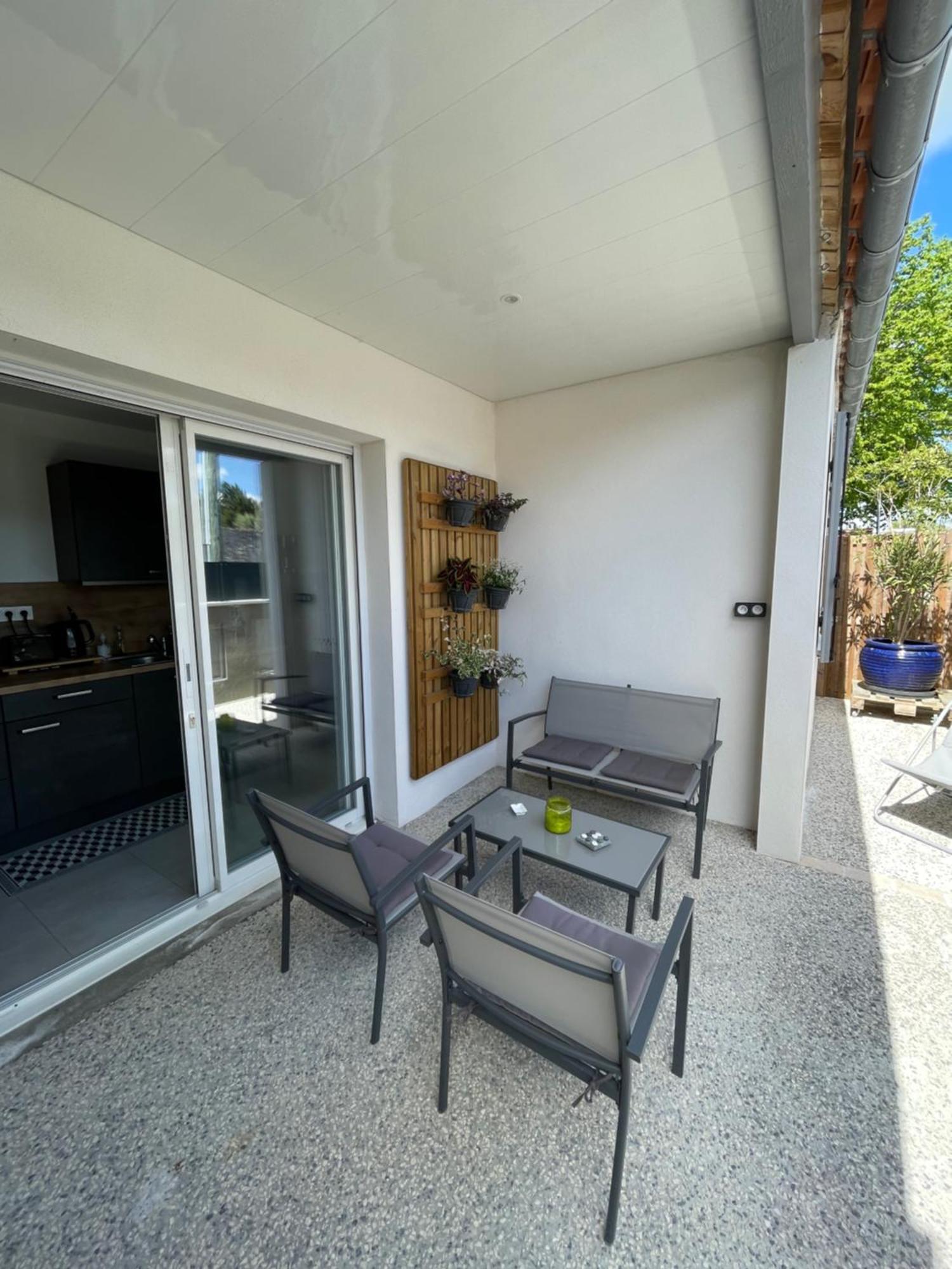 Maison Chaleureuse Avec Terrasse Privative Proche De La Gare Et Du Centre-Ville Рошфор Экстерьер фото